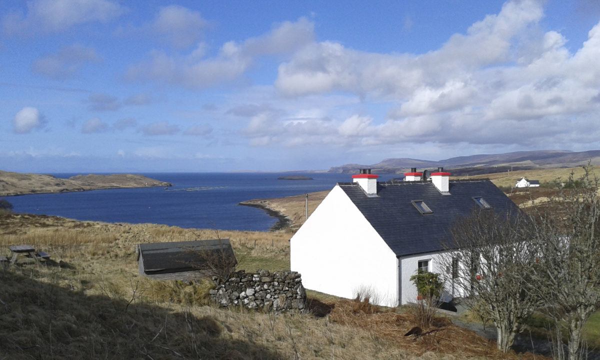 Self catering cottage apartments - Ascrib, sleeps 4